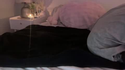 Lily online show from 05.16.26