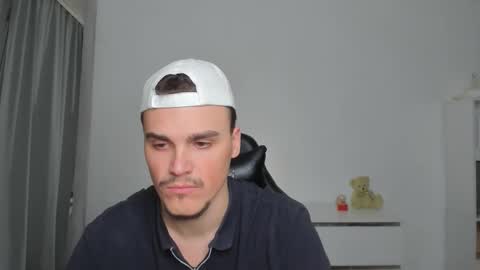 raul online show from 12.23.25