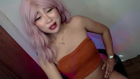 Snapshot of xxexpensive_candy chatting on 12.02.25 Janae online show from 12.02.25