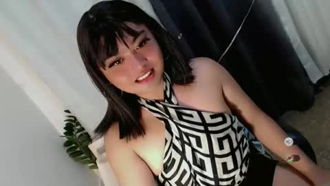 Snapshot of xxhotloyd_cummerx chatting on 05.31.26 Loyd online show from 05.31.26