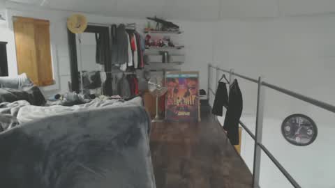 Snapshot of xxivantheterriblexx chatting on 12.09.24 Ivan online show from 12.09.24