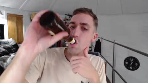 Snapshot of xxivantheterriblexx chatting on 12.12.24 Ivan online show from 12.12.24