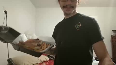 Snapshot of xxjasoneecxx chatting on 01.08.25 XxJasoneecxX online show from 01.08.25