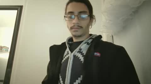 Snapshot of xxjasoneecxx chatting on 01.09.25 XxJasoneecxX online show from 01.09.25