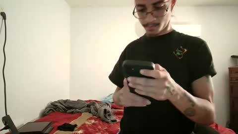 Snapshot of xxjasoneecxx chatting on 01.14.25 XxJasoneecxX online show from 01.14.25