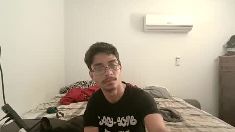 Snapshot of xxjasoneecxx chatting on 03.11.25 XxJasoneecxX online show from 03.11.25