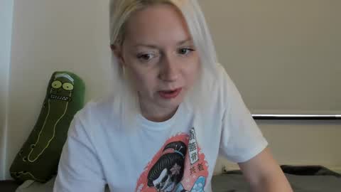 Snapshot of xxkimber_bentonxx chatting on 12.03.24 Next online Monday to Friday 10am till 2pm UK time online show from 12.03.24