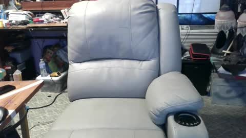 xxScubaStevexx online show from 10.17.25