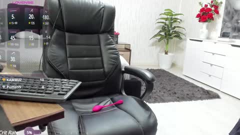 Snapshot of xxsecretdesirexx chatting on 01.29.25 xxsecretdesirexx Catalina online show from 01.29.25