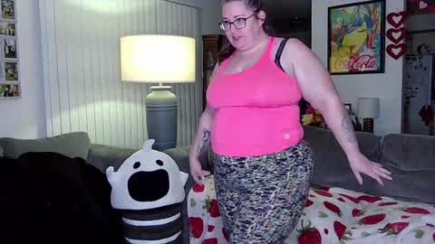 Strawberry Jane online show from 01.22.25