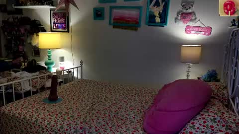 Snapshot of xxstrawberryjanexx chatting on 03.04.26 Strawberry Jane online show from 03.04.26