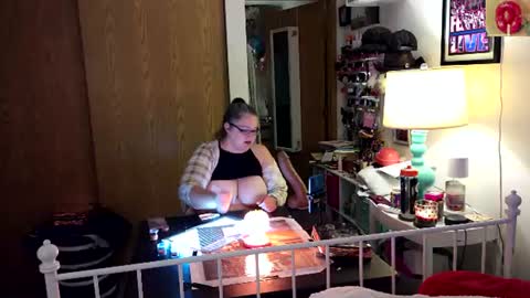 Strawberry Jane online show from 06.25.26