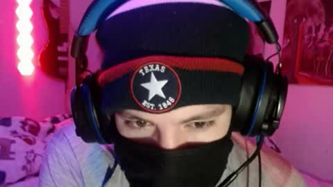 Snapshot of xxwhitefoxx chatting on 02.14.26 David Fox online show from 02.14.26