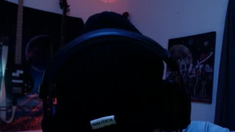 Snapshot of xxwhitefoxx chatting on 04.18.26 David Fox online show from 04.18.26