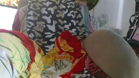 Snapshot of xxx_morena chatting on 12.16.24 LILI online show from 12.16.24