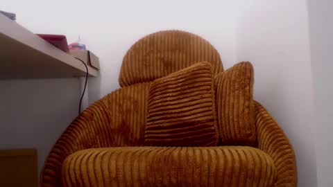 Snapshot of xxxbellalola chatting on 02.18.25 Lola online show from 02.18.25