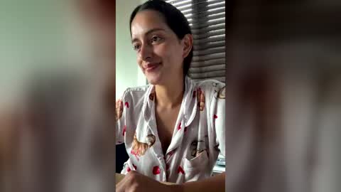 Snapshot of xxxbellalola chatting on 07.19.26 Lola online show from 07.19.26