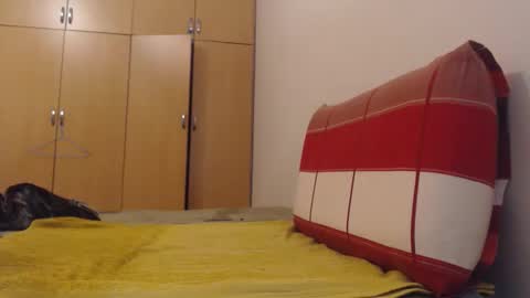 Snapshot of xxxbustybabe27x chatting on 04.20.26 Ayanda online show from 04.20.26