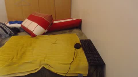 Snapshot of xxxbustybabe27x chatting on 04.21.26 Ayanda online show from 04.21.26