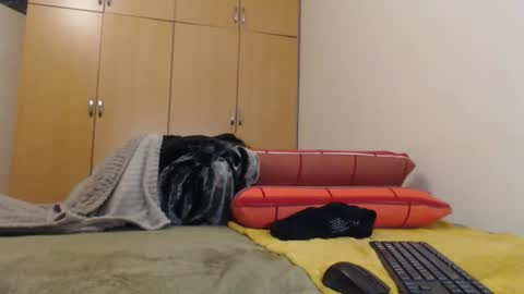 Snapshot of xxxbustybabe27x chatting on 04.25.26 Ayanda online show from 04.25.26