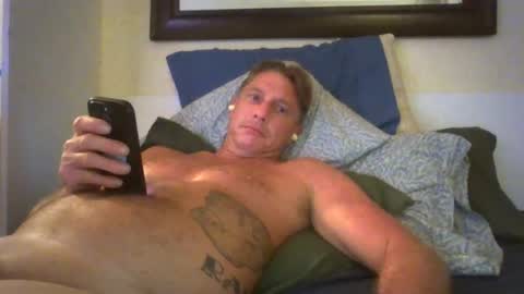 Snapshot of xxxelentdick chatting on 07.28.26 deeeeznutz online show from 07.28.26