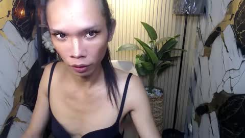 Snapshot of xxxfuckgirlyumsxxx chatting on 03.05.26 Your Princess Yums online show from 03.05.26