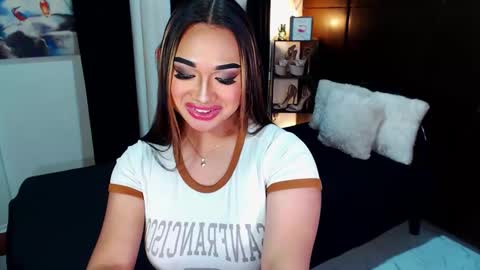 OLIVIA online show from 12.12.24