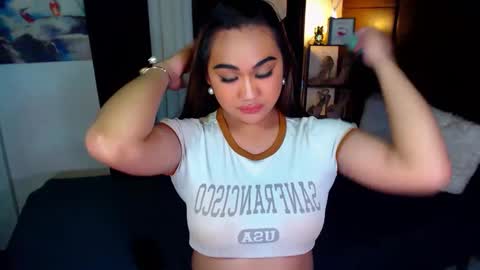 OLIVIA online show from 12.23.24