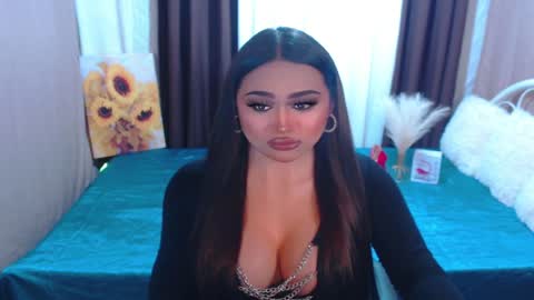 OLIVIA online show from 05.04.26