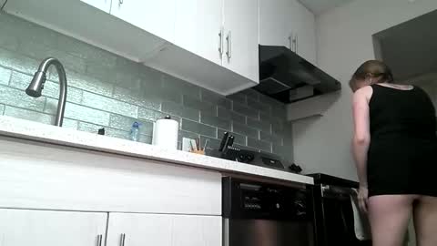 Lola online show from 11.22.25