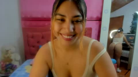 Snapshot of xxxsarita_cute chatting on 07.19.26 Sara online show from 07.19.26
