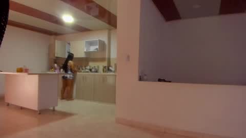 Snapshot of xxxtatianabustyxxx chatting on 02.18.25 xxxtatianabustyxxx online show from 02.18.25