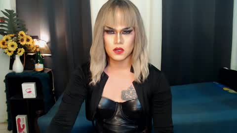 QueenMarina online show from 12.30.24