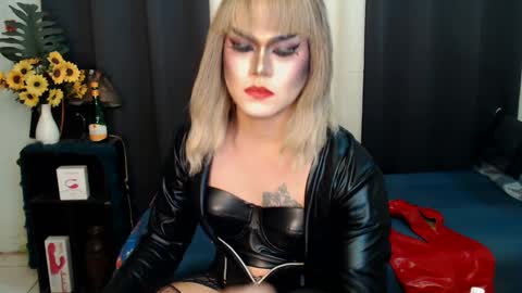 QueenMarina online show from 02.01.25