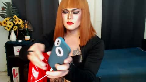 QueenMarina online show from 02.08.25