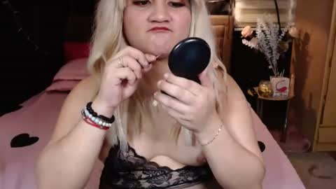 Angela online show from 01.11.26