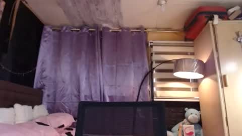 Angela online show from 04.07.26