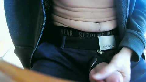 XZitoX online show from 11.18.25