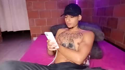 Yajz online show from 10.17.25