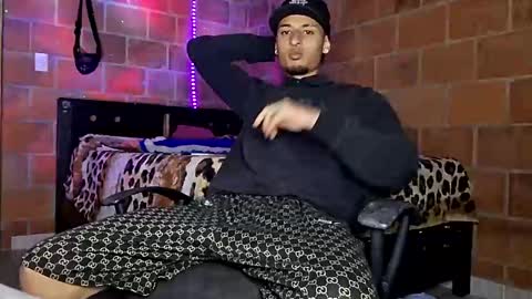 Yajz online show from 06.07.26