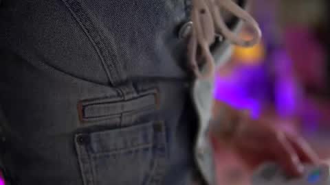 Yamira online show from 02.19.25