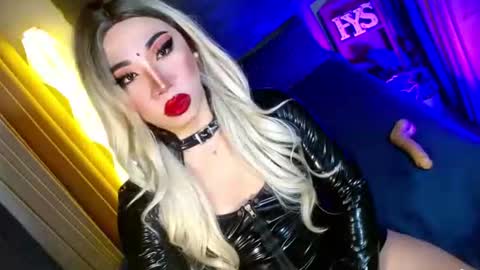 Snapshot of yan2xcumsalotxx chatting on 02.21.26 REYAN online show from 02.21.26