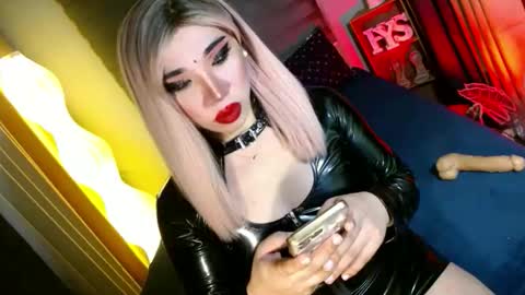 Snapshot of yan2xcumsalotxx chatting on 03.03.26 REYAN online show from 03.03.26