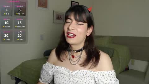 Snapshot of yana_secretroom chatting on 10.16.25 Yana online show from 10.16.25