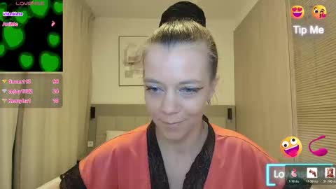 Snapshot of yanasweetx chatting on 03.17.26 YanaSweetX online show from 03.17.26