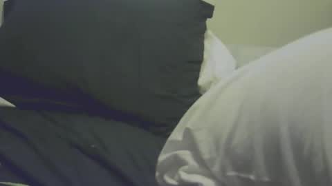 Snapshot of yangolox3 chatting on 12.04.25 yangolox3 online show from 12.04.25