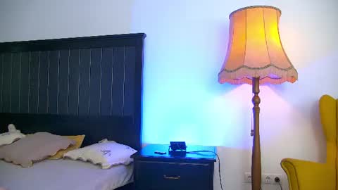 Snapshot of yanira_ass_ chatting on 06.15.26 yanira_ass_ online show from 06.15.26