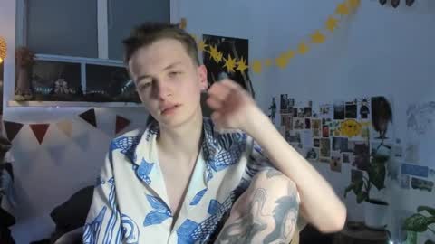 Snapshot of yaposha chatting on 12.18.24 yaposha online show from 12.18.24