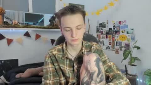 Snapshot of yaposha chatting on 12.29.24 yaposha online show from 12.29.24