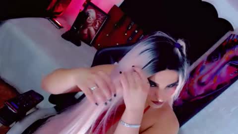 yarethrousss online show from 02.06.26